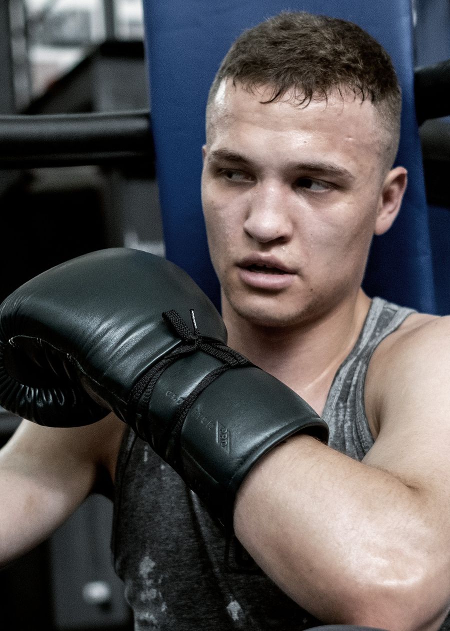 Боксерские перчатки: купить перчатки для бокса Ultimatum Boxing
